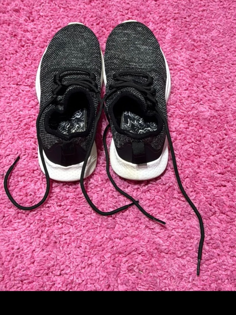Avia Black and White Knit Women's Sneakers